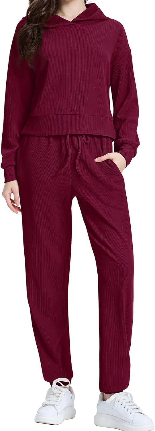 WIHOLL Two Piece Sets for Women Sweatsuit Hoodie and Sweatpants Sets Airport Fashion Outfits Tracksuit with Pocket